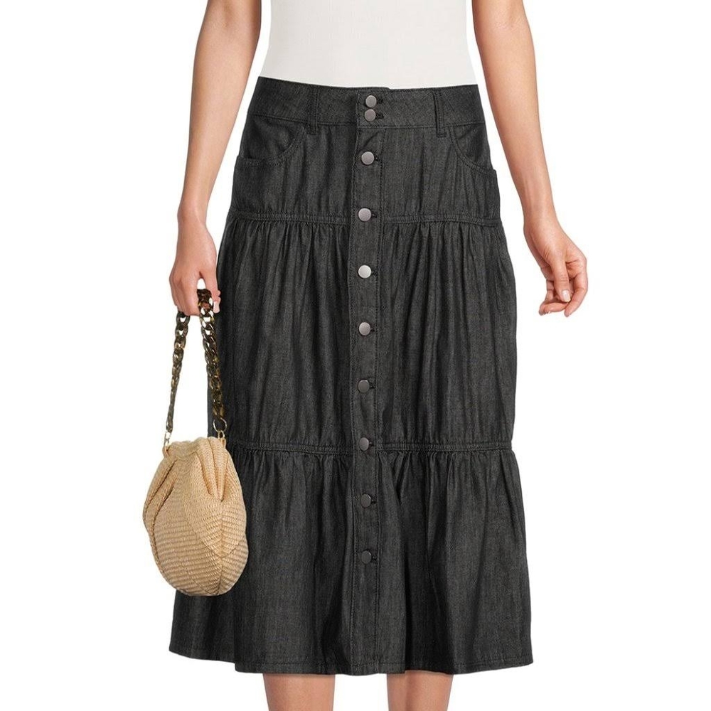 Denim, Black, button front skirt. Western style Time and Tru Size 8